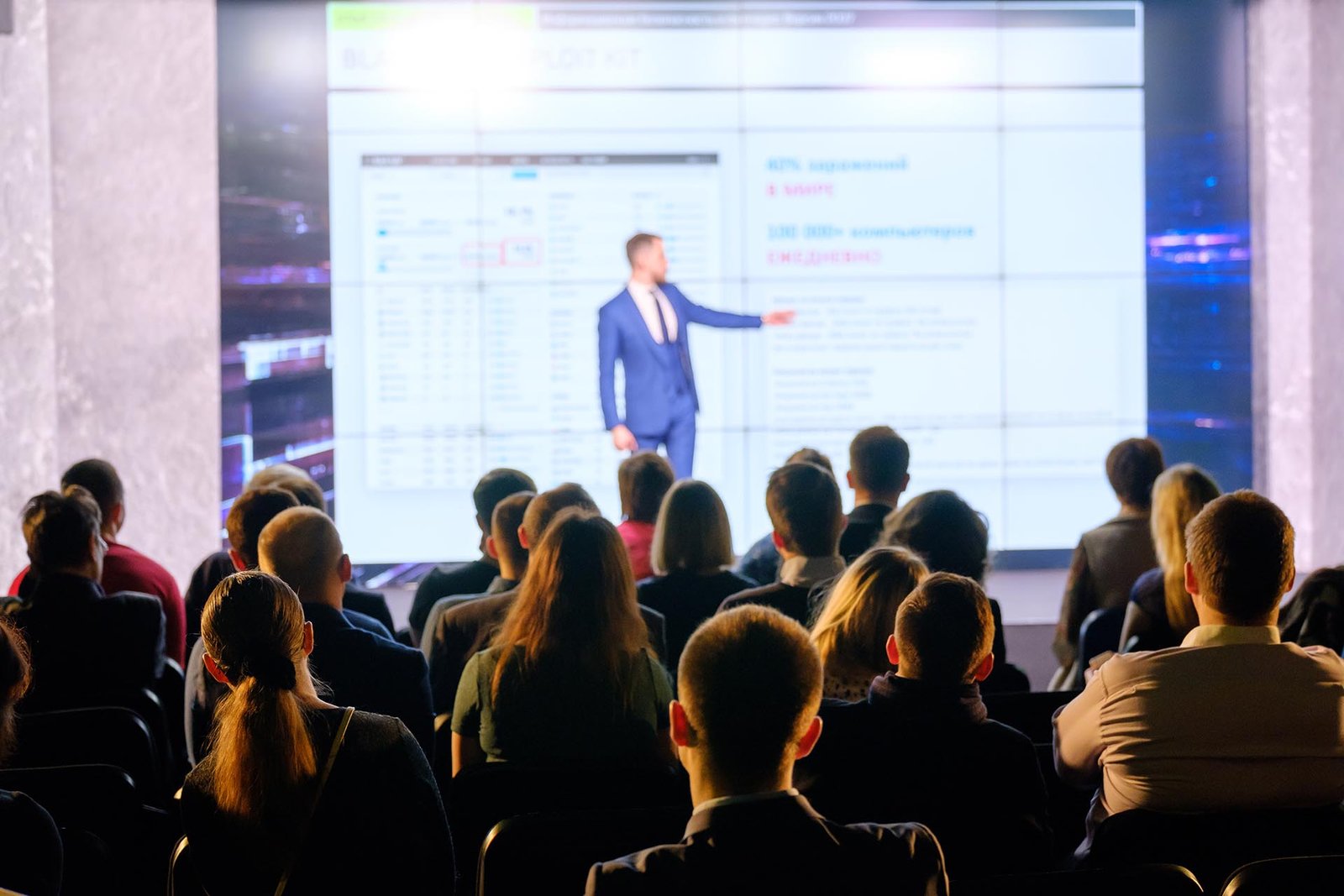 Menghadapi 2030: Mengapa Corporate University Jadi Kunci Pendidikan Era AI